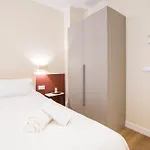 Moderno Con Terraza En El Centro Βαλένθια