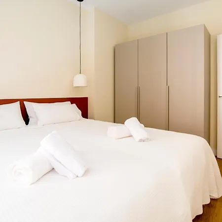 Moderno Con Terraza En El Centro Apartamento