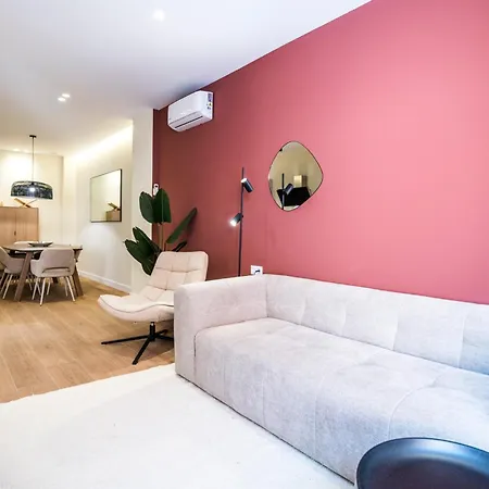 Moderno Con Terraza En El Centro فالنسيا
